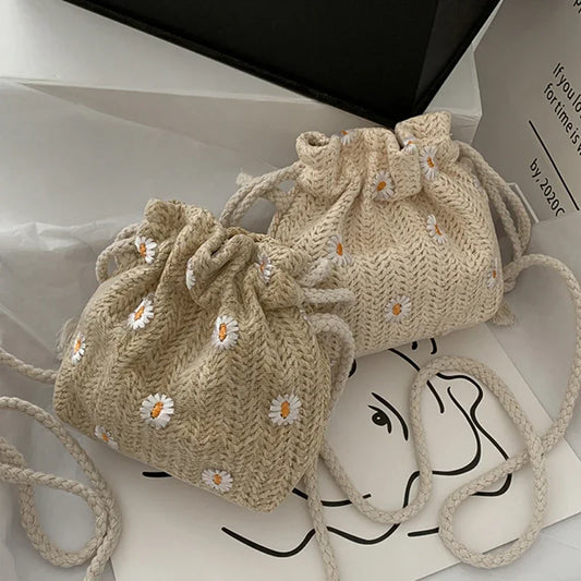 Woven Straw Bucket Bag for Women – Large Capacity Summer Beach Tote / Shoulder Bag