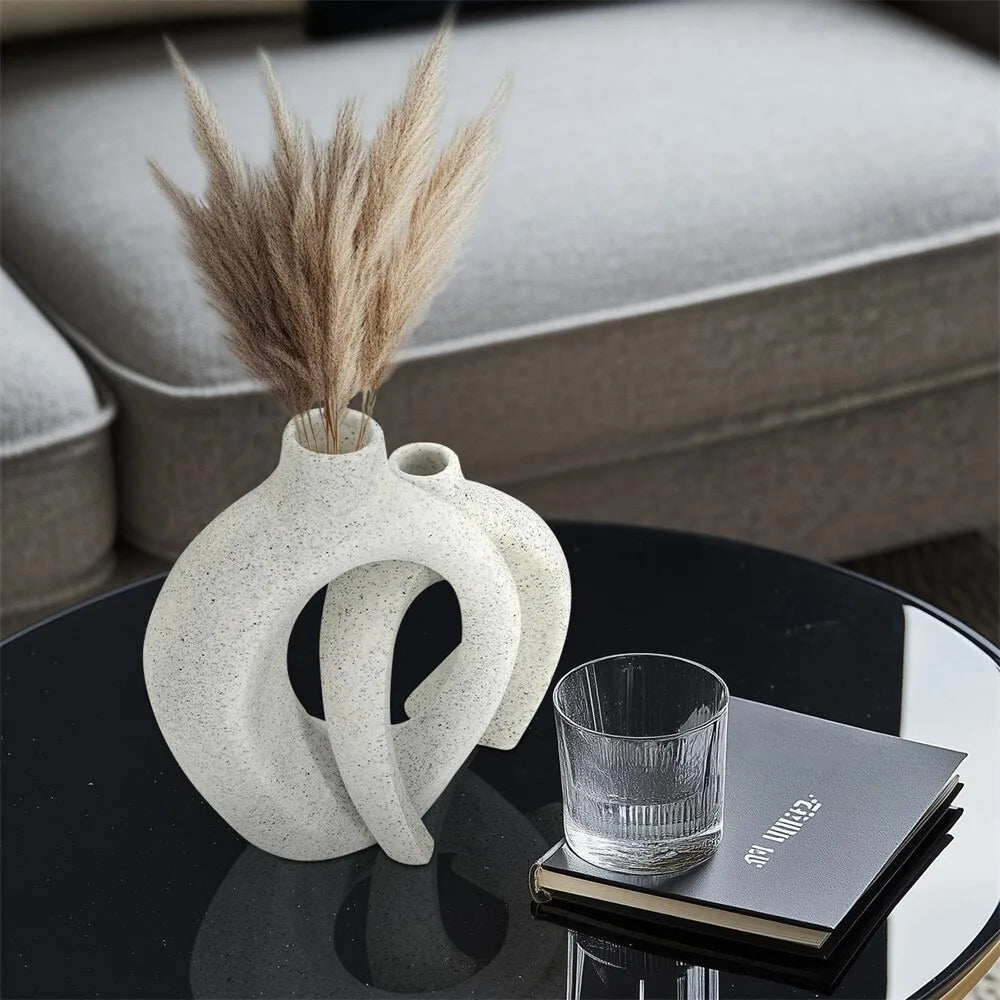 2PCS Hollow Snuggle Resin Vase Set – Nordic Decorative Flower Vases for Modern Home & Office Décor