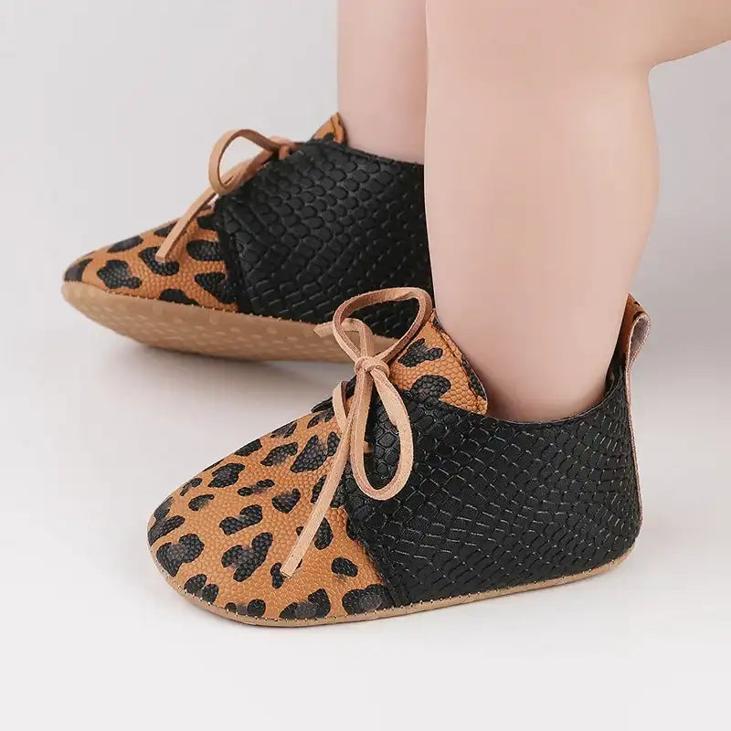 Retro Leopard Print Baby Shoes – Soft Leather First Walkers with Non-Slip Sole (0-24 Months)
