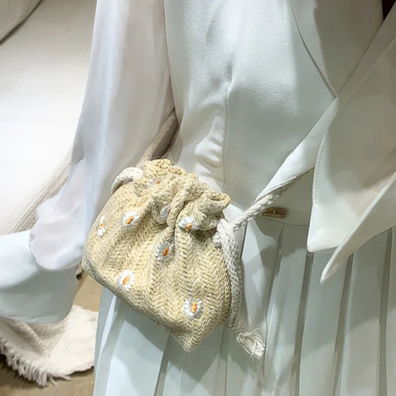 Woven Straw Bucket Bag for Women – Large Capacity Summer Beach Tote / Shoulder Bag