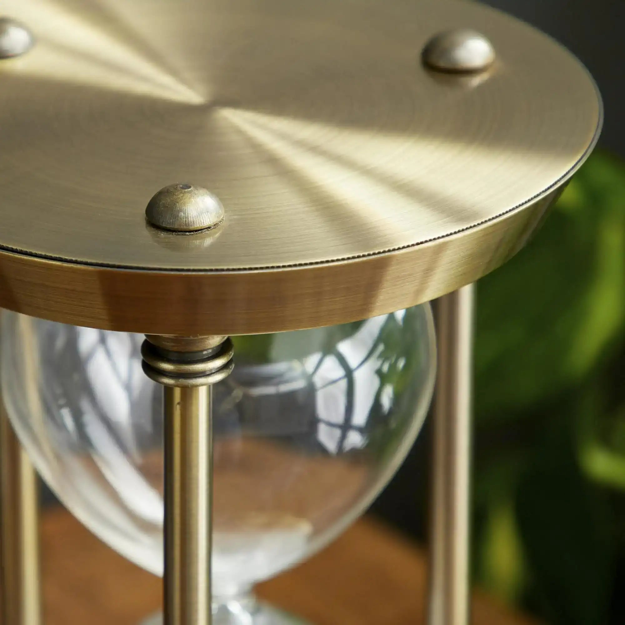 DecMode 6″ x 9″ Brass Metal Hourglass Sand Timer – Luxury White Sand Glass & Antique Finish Décor Piece