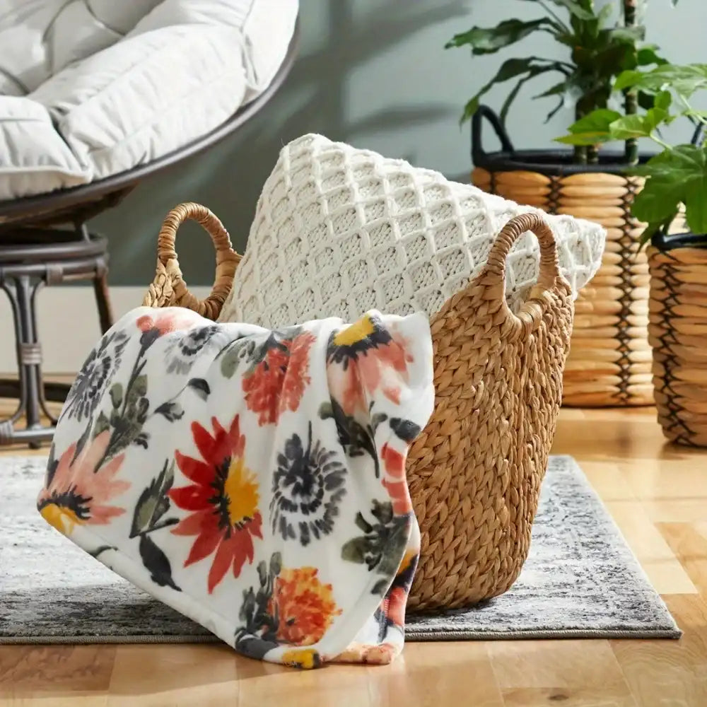 Extra Large Natural Water Hyacinth Decorative Storage Basket – Stylish Textured Wicker Bin for Blankets, Pillows, Magazines & Towels