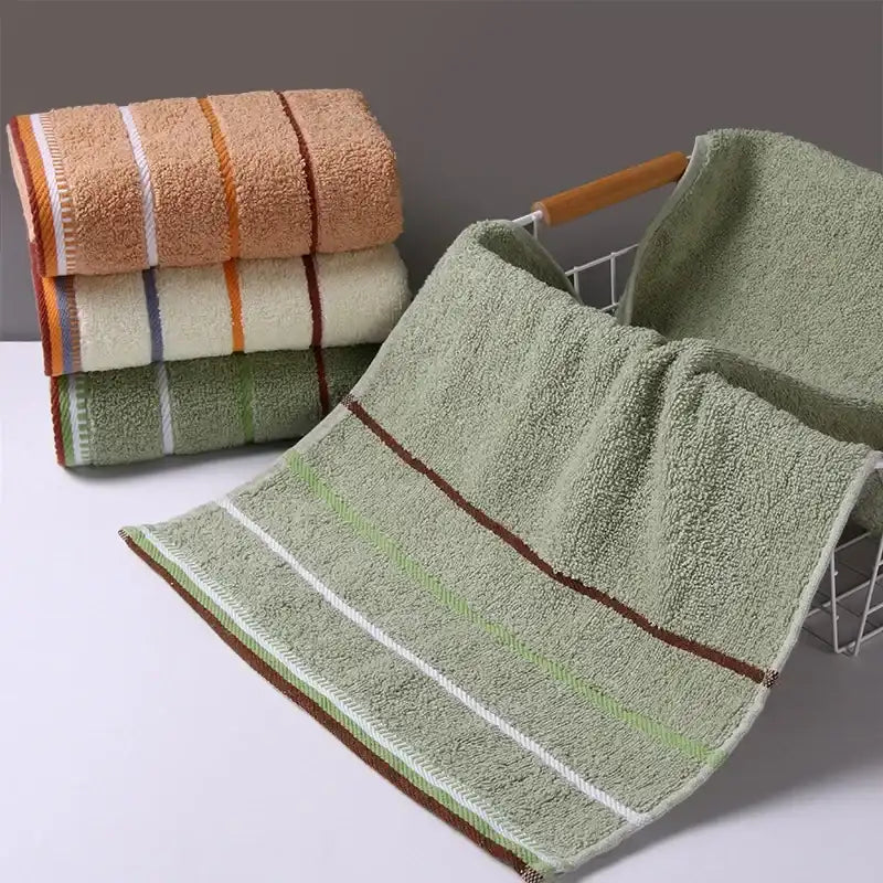 100% Cotton Thickened Hand & Face Towels – Super-Absorbent Bathroom Towels (Pack of 4)