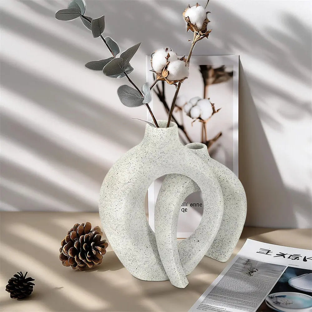 2PCS Hollow Snuggle Resin Vase Set – Nordic Decorative Flower Vases for Modern Home & Office Décor