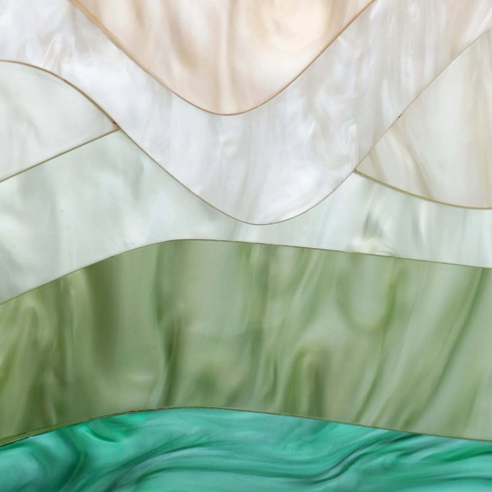 https://www.pulingo.com/products/fashionable-womens-handbag-green-beige-striped-acrylic-suitable-for-parties-business-shopping-leisure-handbag-box-clutch-bag?utm_source=copyToPasteBoard&utm_medium=product-links&utm_content=web