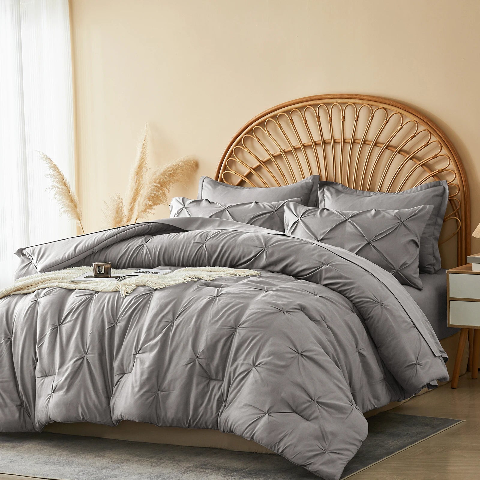 5-7 Piece Queen Bed-in-a-Bag Comforter Set – Includes Comforter, Sheets & Pillowcases for Full/King/Twin