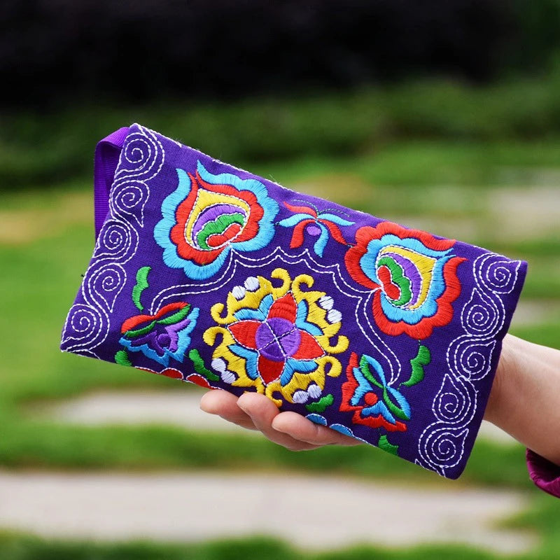 Ethnic Embroidery Clutch Bag & Coin Purse – Vintage Hand-Embroidered Mobile-Phone Wristlet for Women & Girls