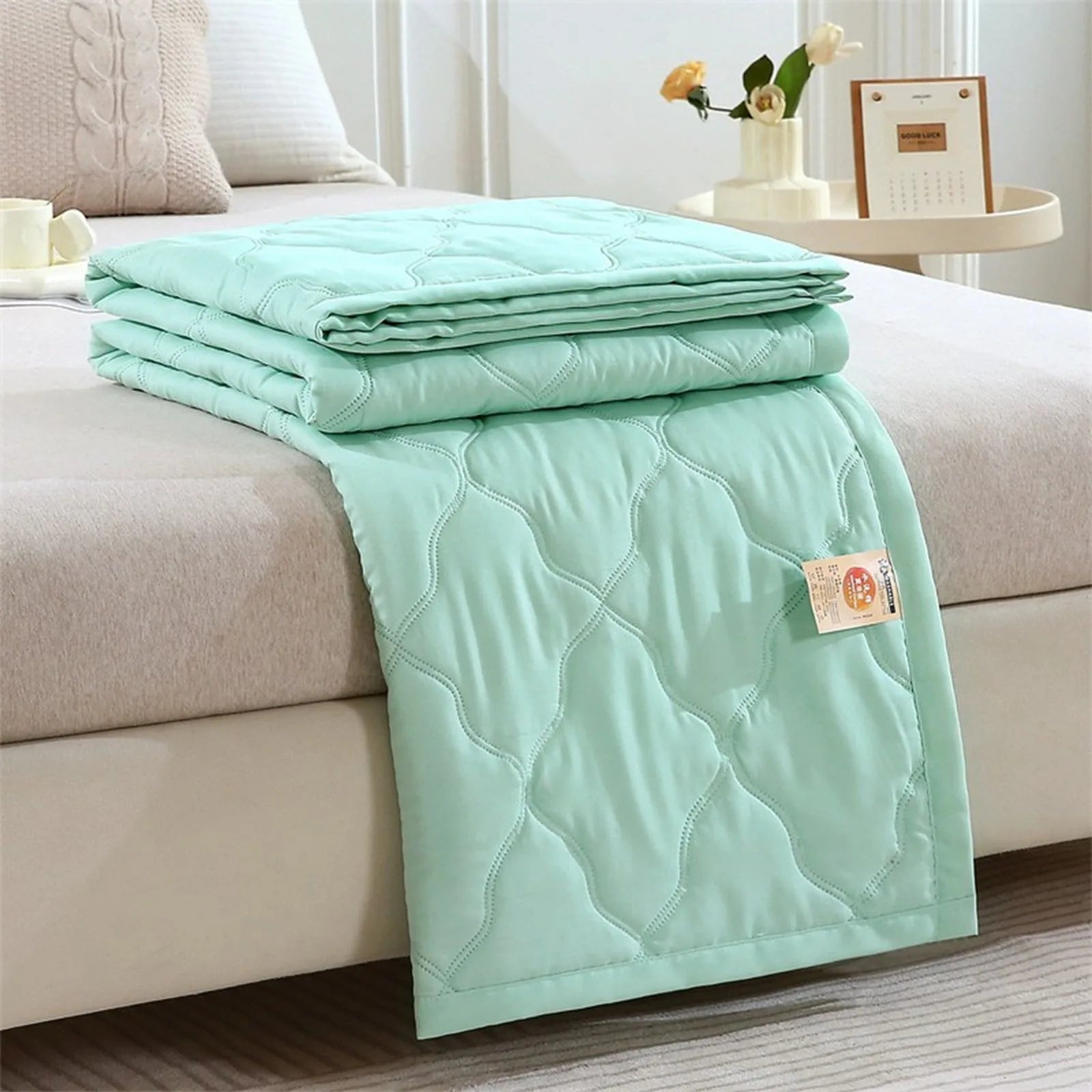 Cooling All-Season Quilt & Bedspread – Washed Cotton Skin-Friendly, Travel-Ready Size