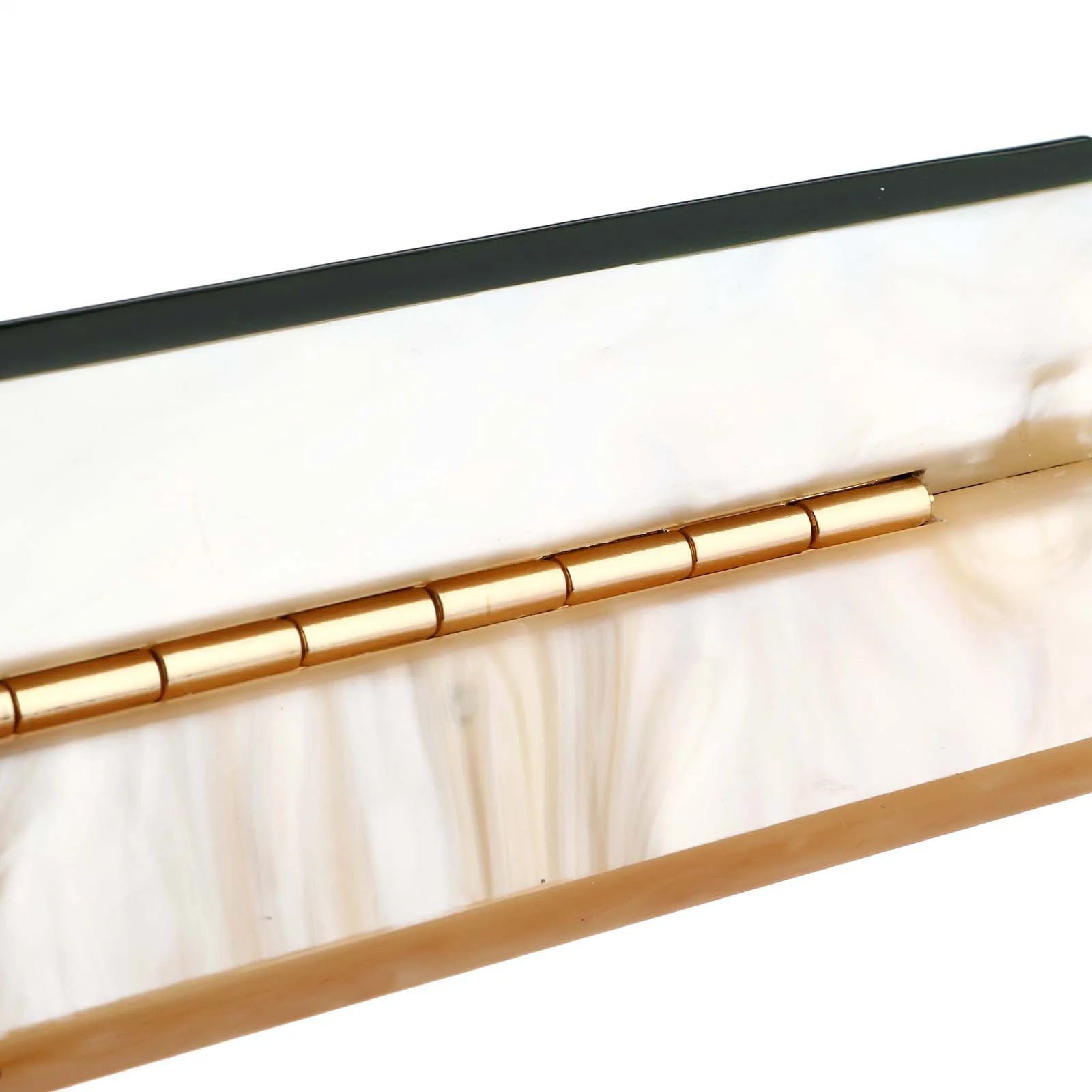 https://www.pulingo.com/products/fashionable-womens-handbag-green-beige-striped-acrylic-suitable-for-parties-business-shopping-leisure-handbag-box-clutch-bag?utm_source=copyToPasteBoard&utm_medium=product-links&utm_content=web