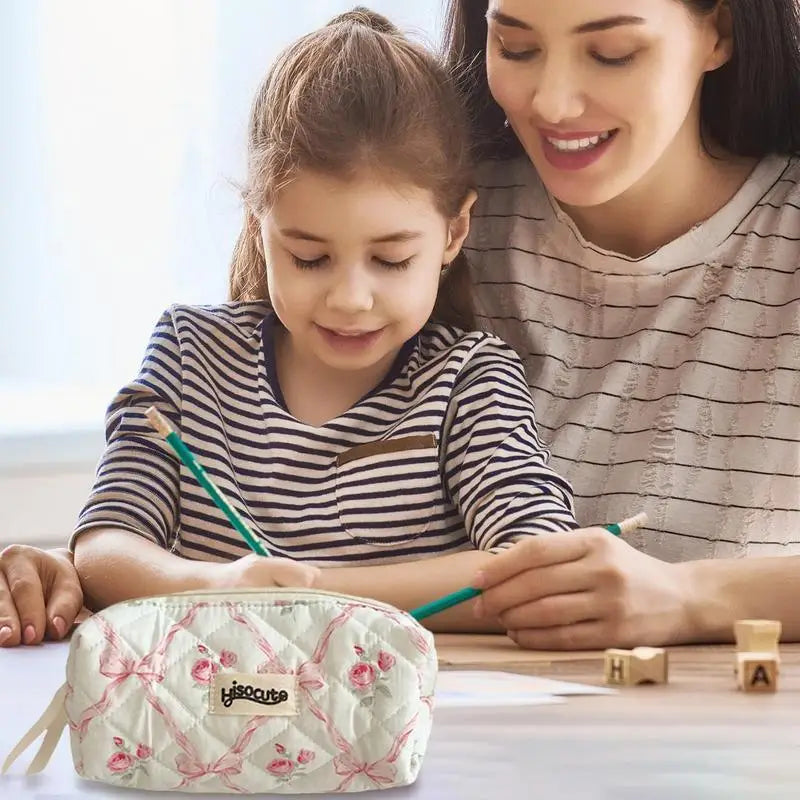 Portable Floral Pen Bag – Large Capacity Pencil Case, Multifunctional Stationery Organizer for Students & School Supplies