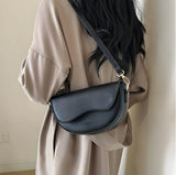 2025 Trend Women’s Minimalist Saddle Crossbody Bag – Niche Fashion Underarm Shoulder Purse for Daily Casual Wear