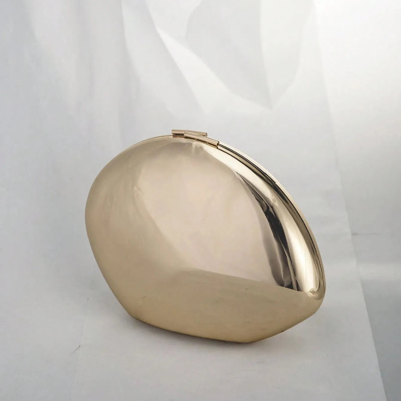 Shell-Shaped Mirrored Metallic Clutch Bag – Gold & Silver Evening Crossbody Purse for Women, Party & Formal Events