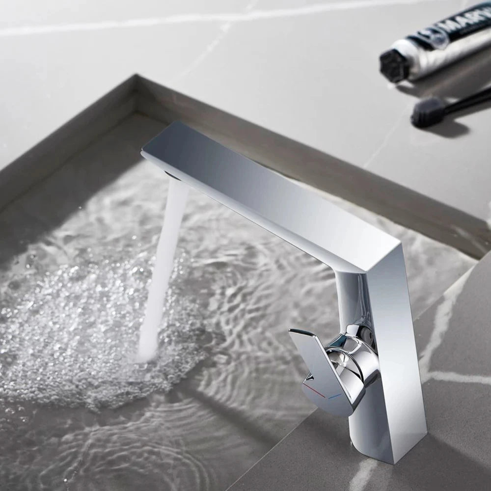 Brushed Gold Bathroom Faucet – Single Hole Brass Basin Mixer Tap with Hot & Cold Water Control 🚰✨