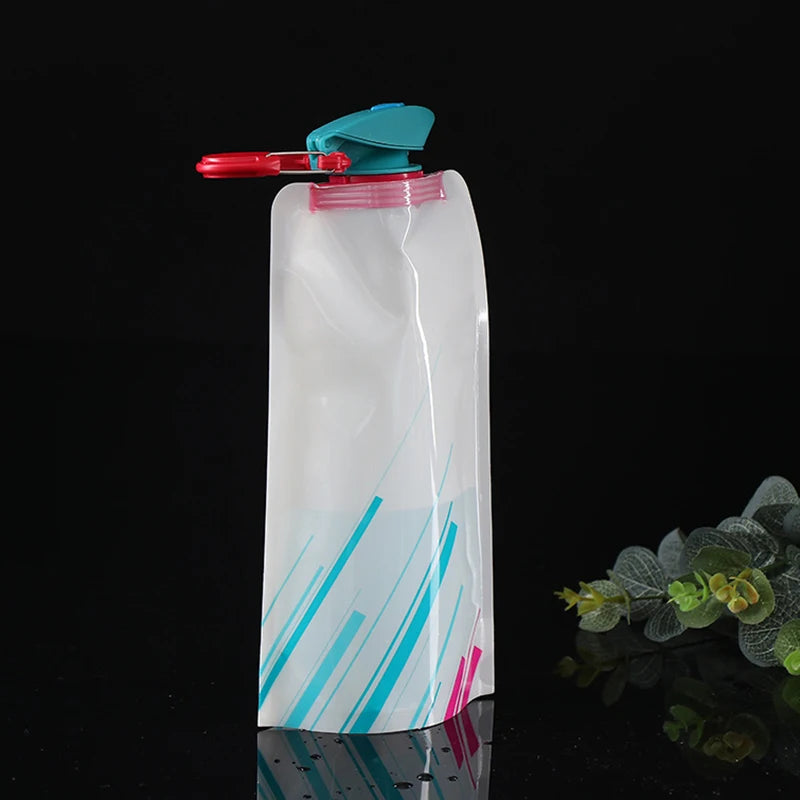 700ml Collapsible Sports Water Bottle – Reusable Folding Travel Bottle for Outdoor & Daily Use