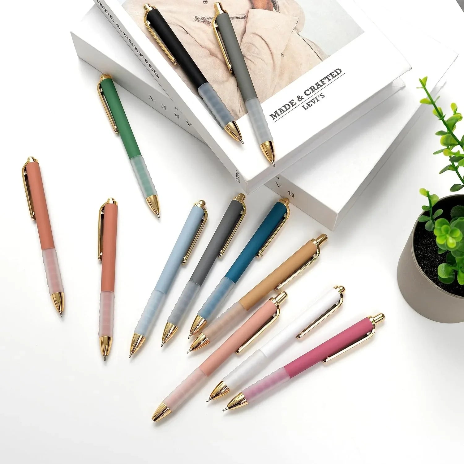 Ballpoint Pens – 18-Pack Black 1.0mm Medium Point Retractable Pens with Soft Grip ✍️