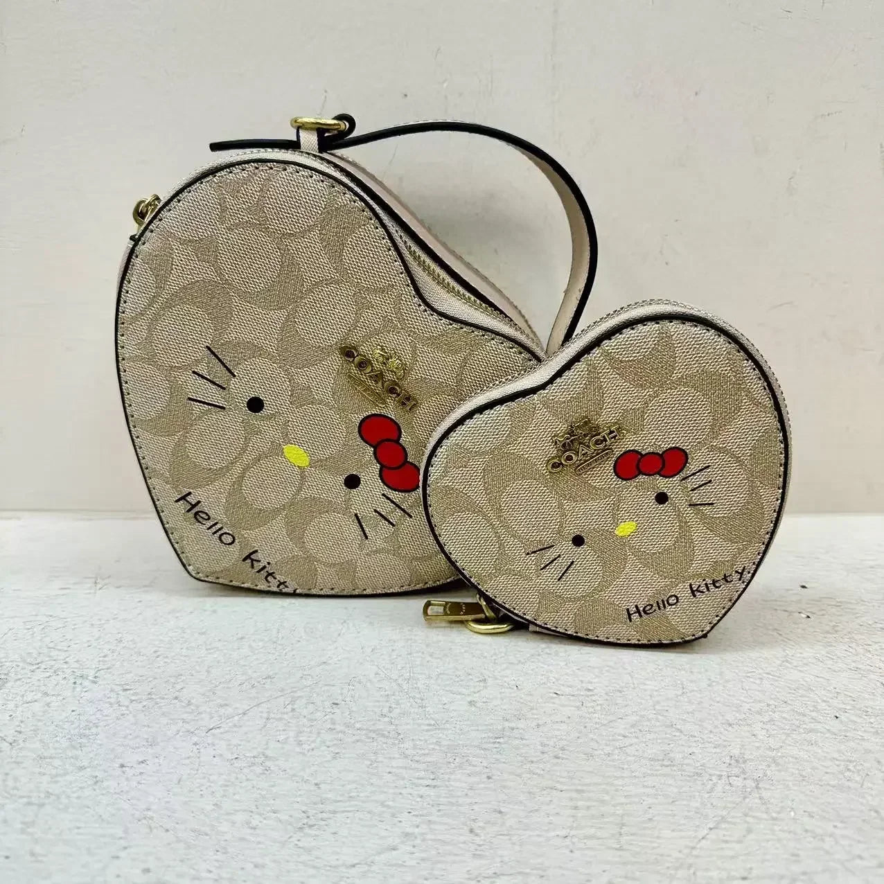 2024 European-American Style Cartoon Mother-Daughter Heart-Shaped Crossbody Bag – Cute Matching Mini Shoulder Bag