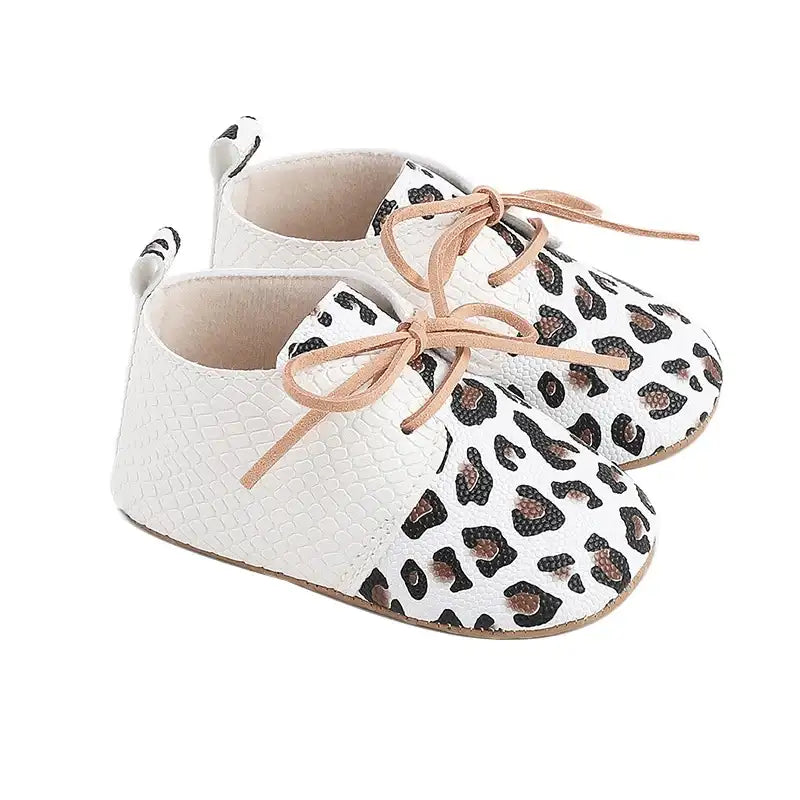 Retro Leopard Print Baby Shoes – Soft Leather First Walkers with Non-Slip Sole (0-24 Months)