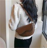 2025 Trend Women’s Minimalist Saddle Crossbody Bag – Niche Fashion Underarm Shoulder Purse for Daily Casual Wear