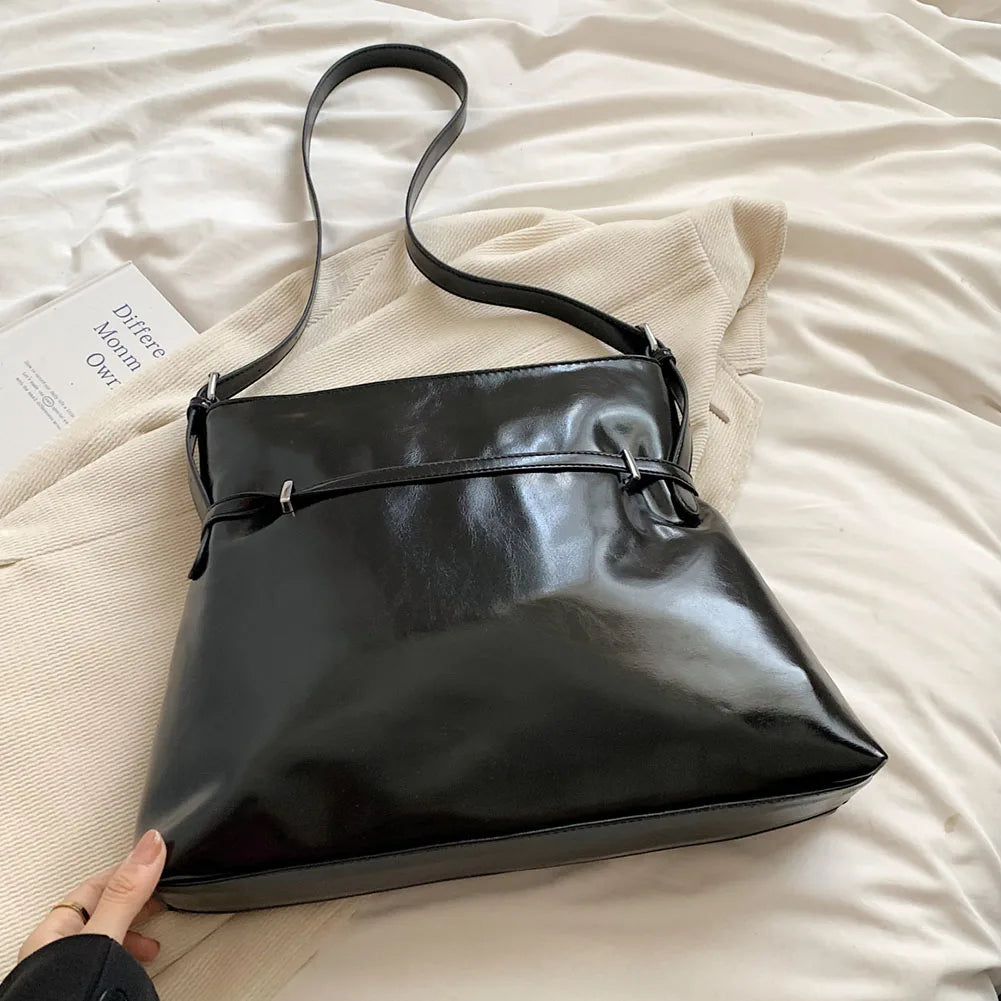 Women’s Luxury Shoulder Bag with Bow 🎀 – Elegant Solid Color Handbag & Crossbody Bag with Adjustable Strap 💼✨