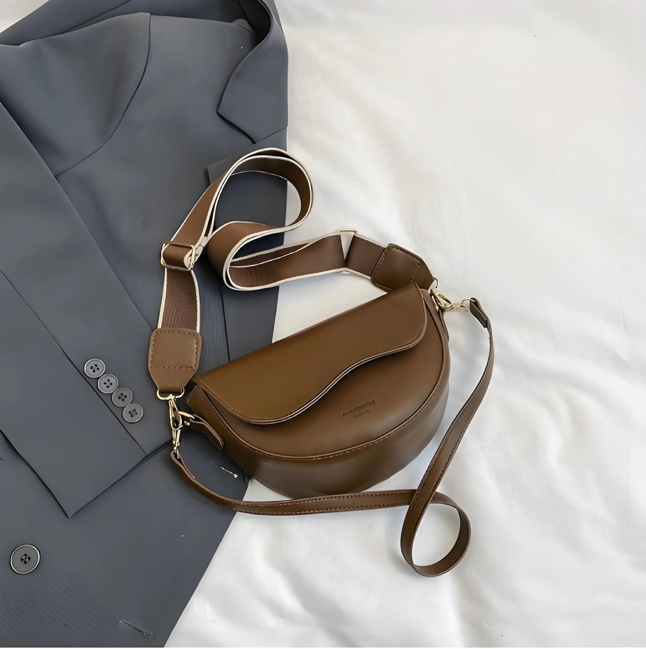 2025 Trend Women’s Minimalist Saddle Crossbody Bag – Niche Fashion Underarm Shoulder Purse for Daily Casual Wear