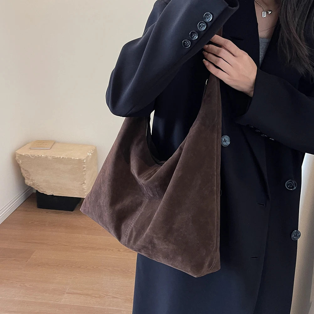 Women’s Suede Shoulder Hobo Bag – Large-Capacity Slouchy Underarm Tote with Zipper for Daily Commuting & Travel