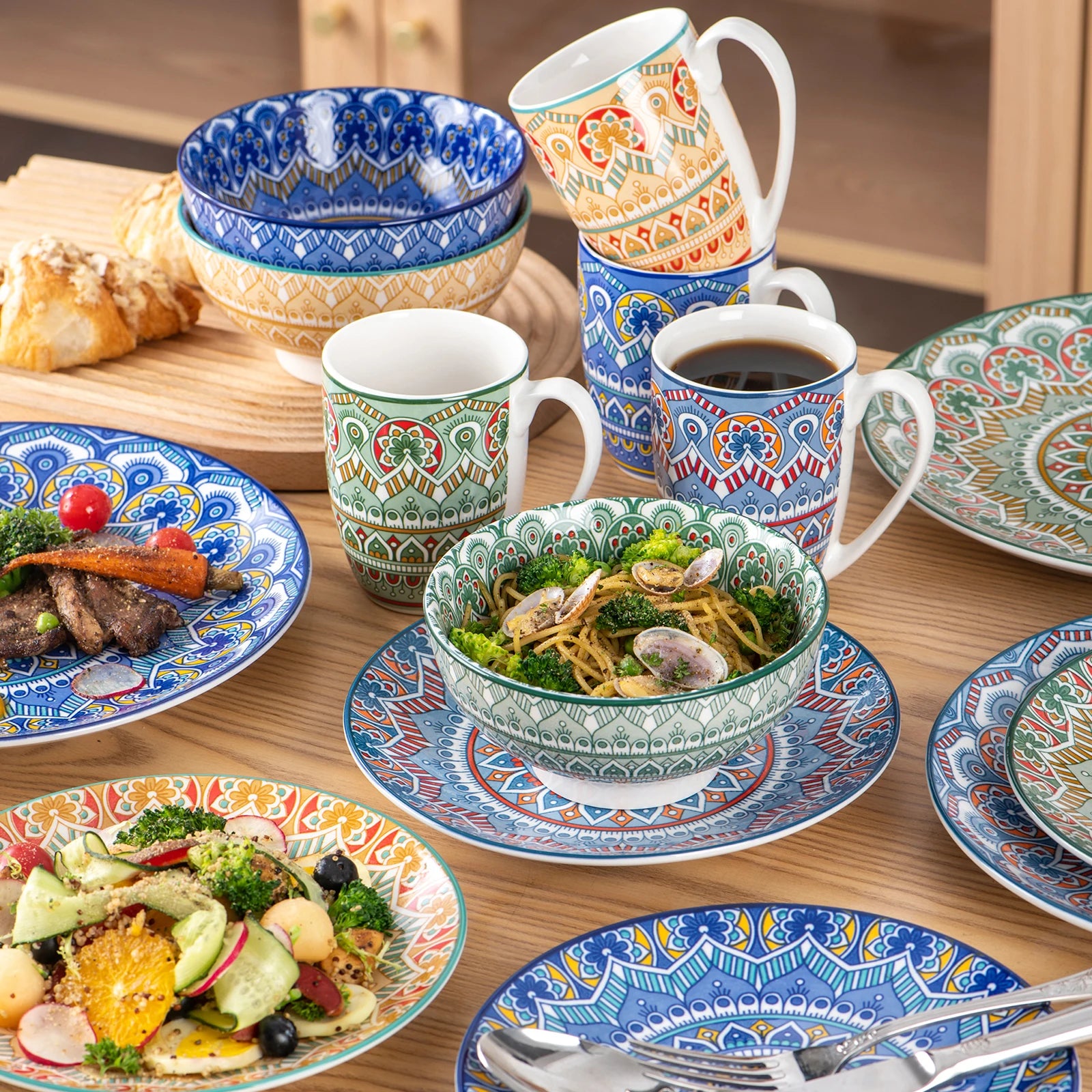 Vancasso Mandala 16/32/48-Piece Porcelain Dinnerware Set – Bohemian Mandala Pattern with Plates, Bowls & Mugs