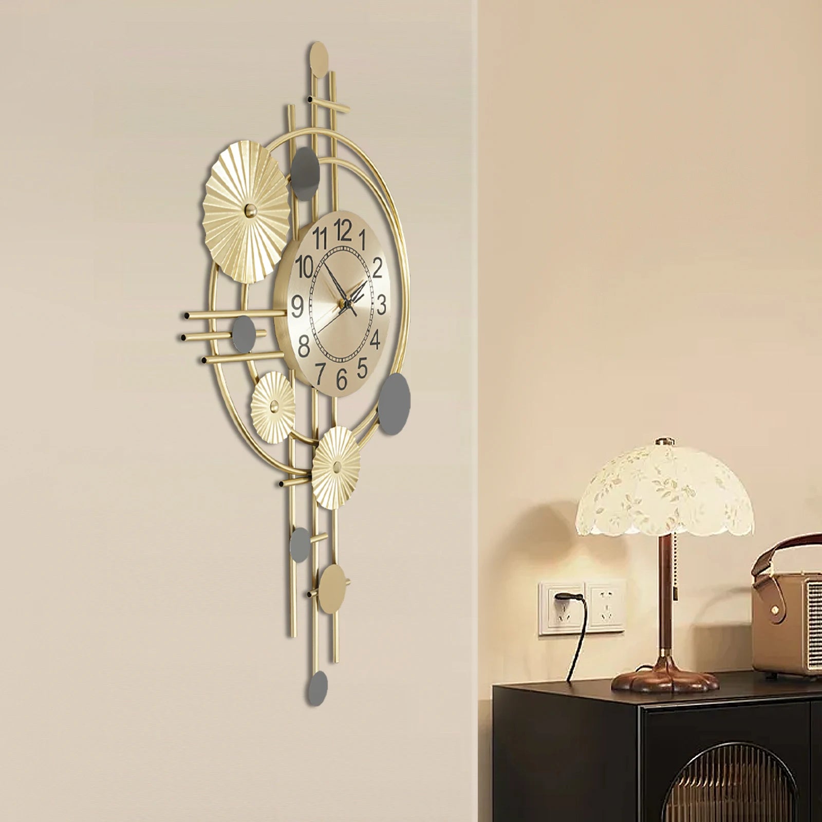 Modern Decorative Iron Wall Clock – Artistic Silent Wall Clock for Living Room & Office Home Décor