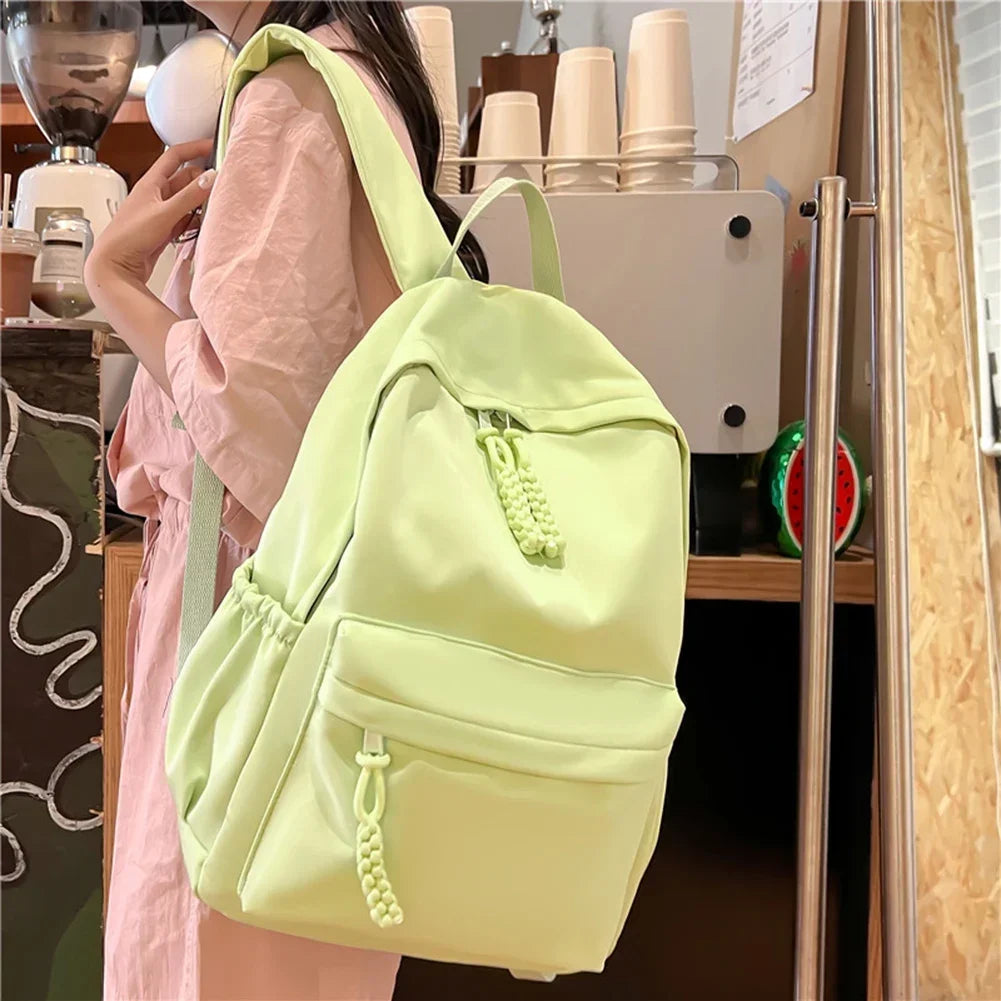 Women’s Nylon Stadium Backpack – Large-Capacity Casual Daypack | Solid-Color Ladies’ Student Bag for School & Outdoor Use