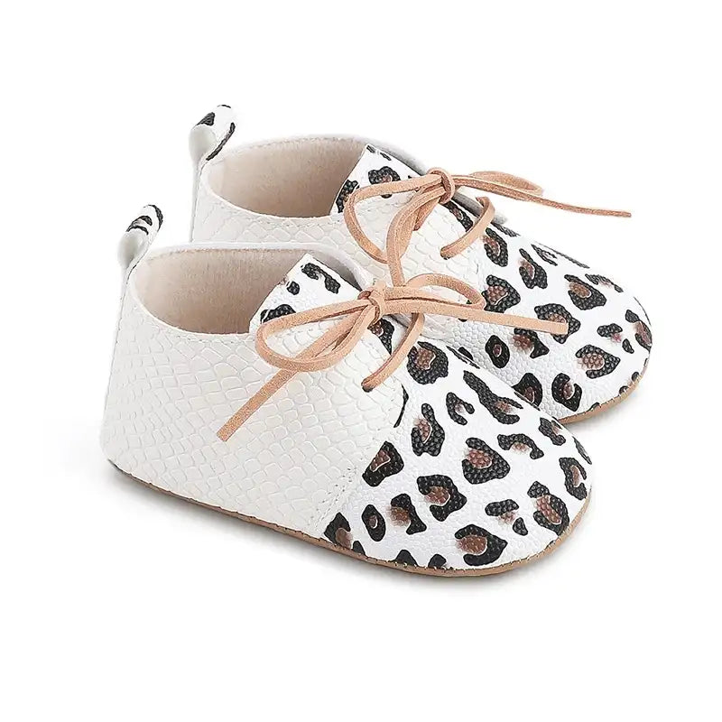 Retro Leopard Print Baby Shoes – Soft Leather First Walkers with Non-Slip Sole (0-24 Months)