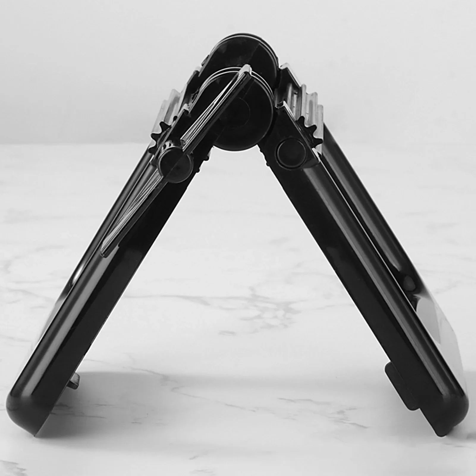 Ultimate Rolling Tube Toothpaste Squeezer – Save Every Drop🌀