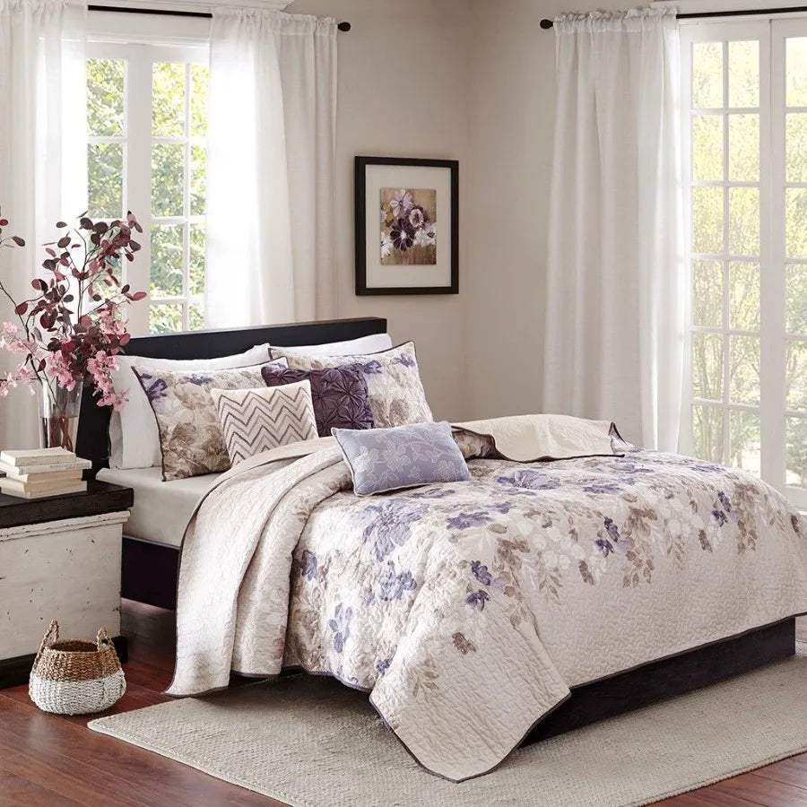 6-Piece Printed Quilt Set with Throw Pillows – Taupe King/Cal King Size | Elegant Soft Bedding Ensemble for Modern Bedrooms