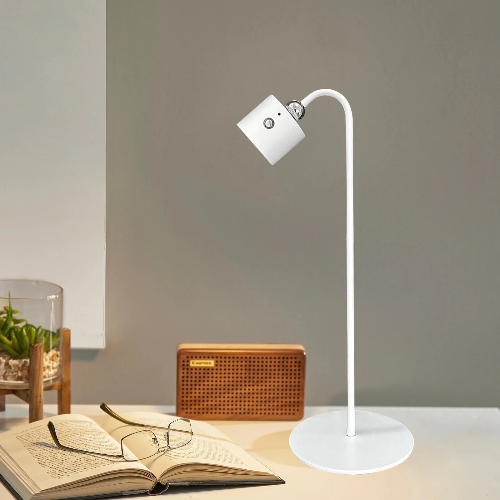 💡 3-Level Dimmable Magnetic Desk Lamp – Portable Detachable LED Light for Home & Office, Space-Saving Modern Design