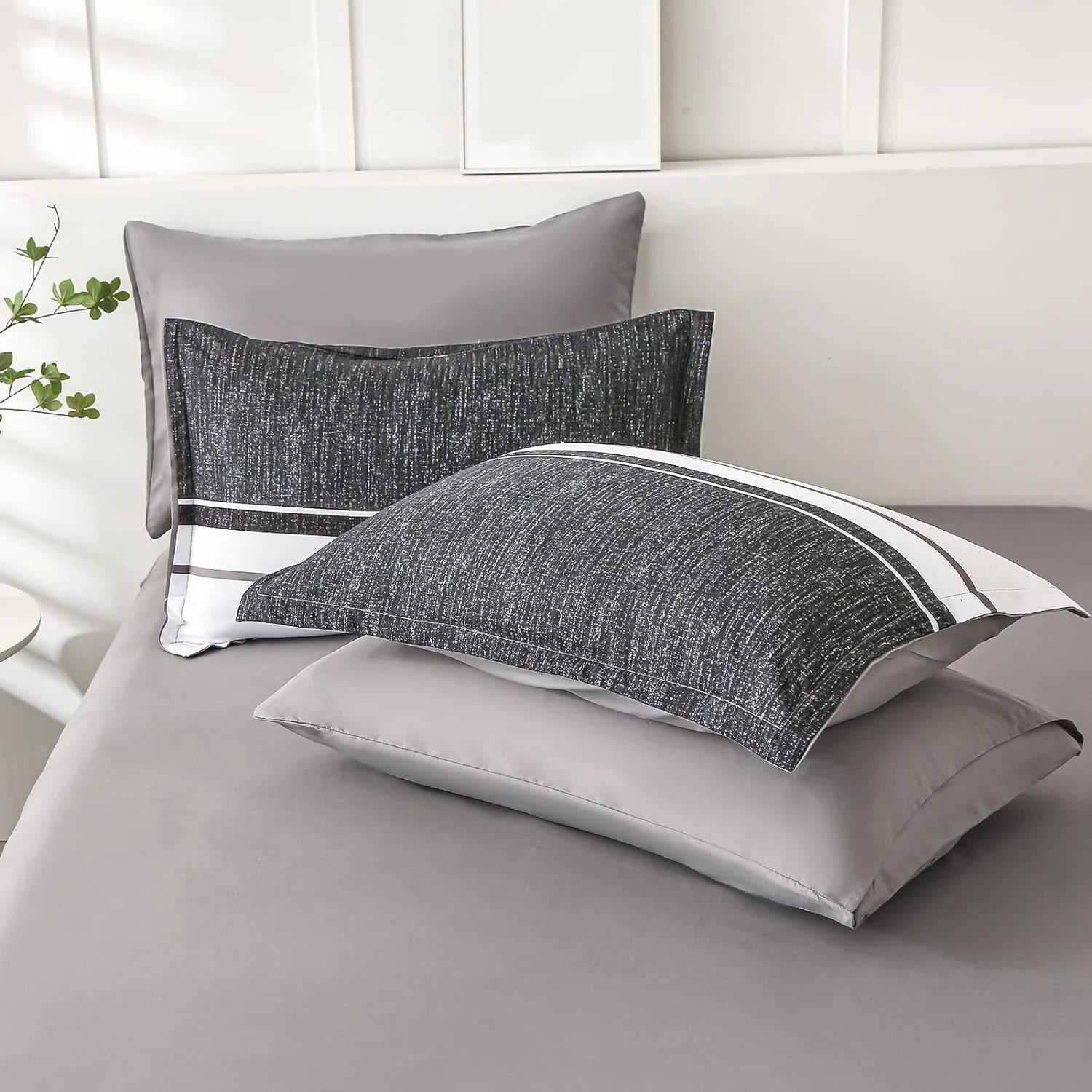 7-Piece Striped Comforter Set – Complete Bedding Ensemble with Comforter, Flat & Fitted Sheet, Pillowcases & Shams