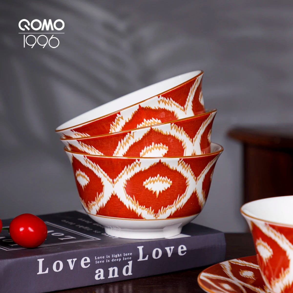 12-Piece Porcelain Dinnerware Set – “Red Flame” Pattern Ceramics Tableware with Bowls, Soup Plates & Fruit Plates