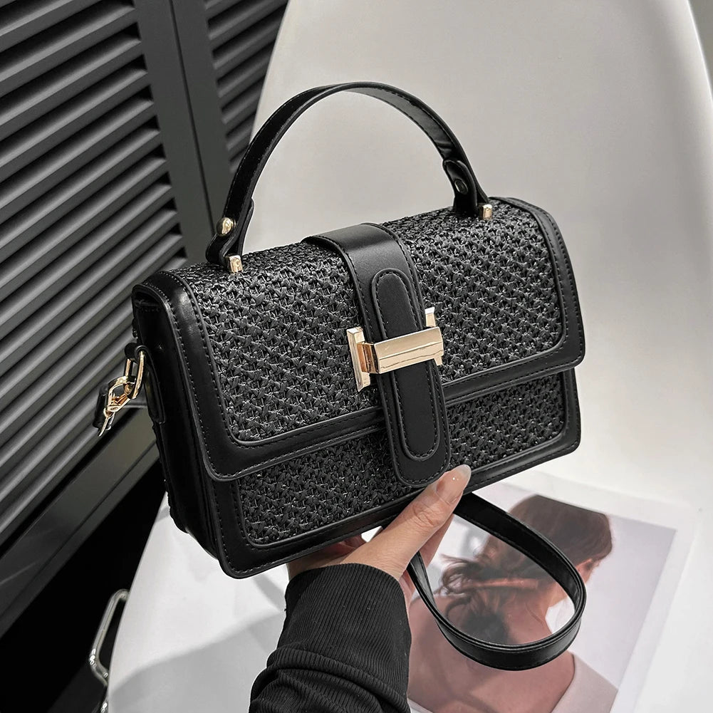 Straw Woven PU Leather Crossbody Bag – Flap Shoulder Bag with Adjustable Strap for Holiday & Travel