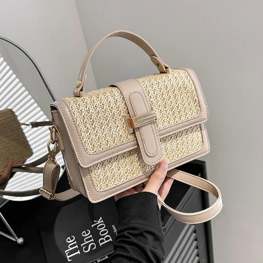 Straw Woven PU Leather Crossbody Bag – Flap Shoulder Bag with Adjustable Strap for Holiday & Travel