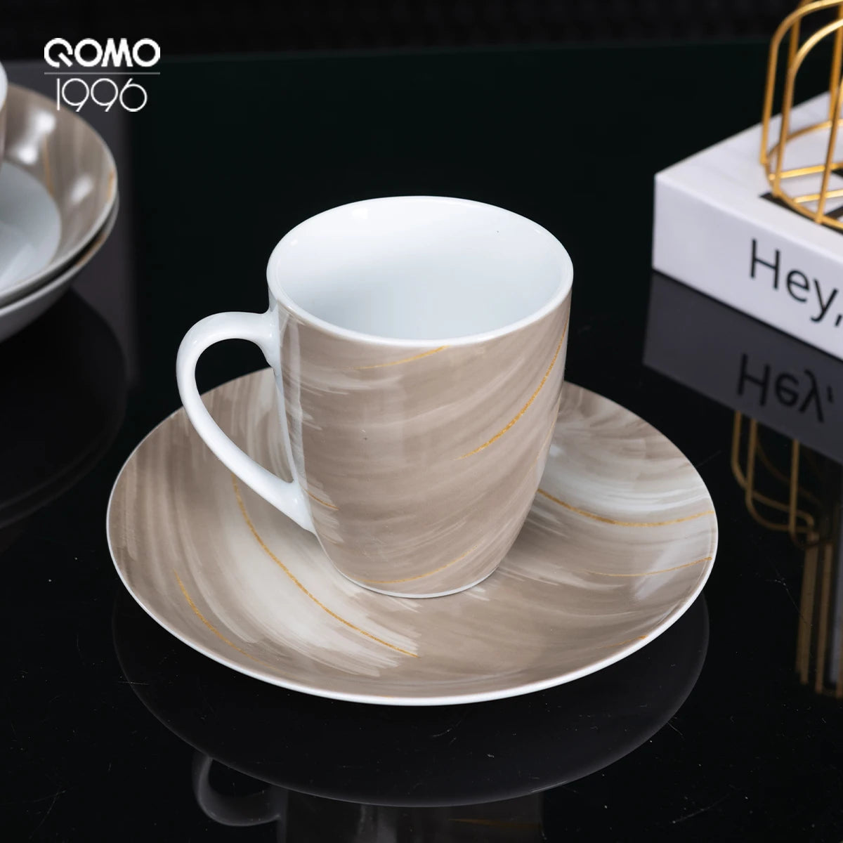 12-24-Piece Premium Porcelain Dinnerware Set – Service for Four, Elegant Tableware Ensemble