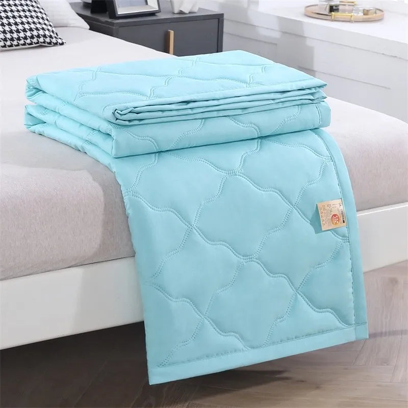 Cooling All-Season Quilt & Bedspread – Washed Cotton Skin-Friendly, Travel-Ready Size