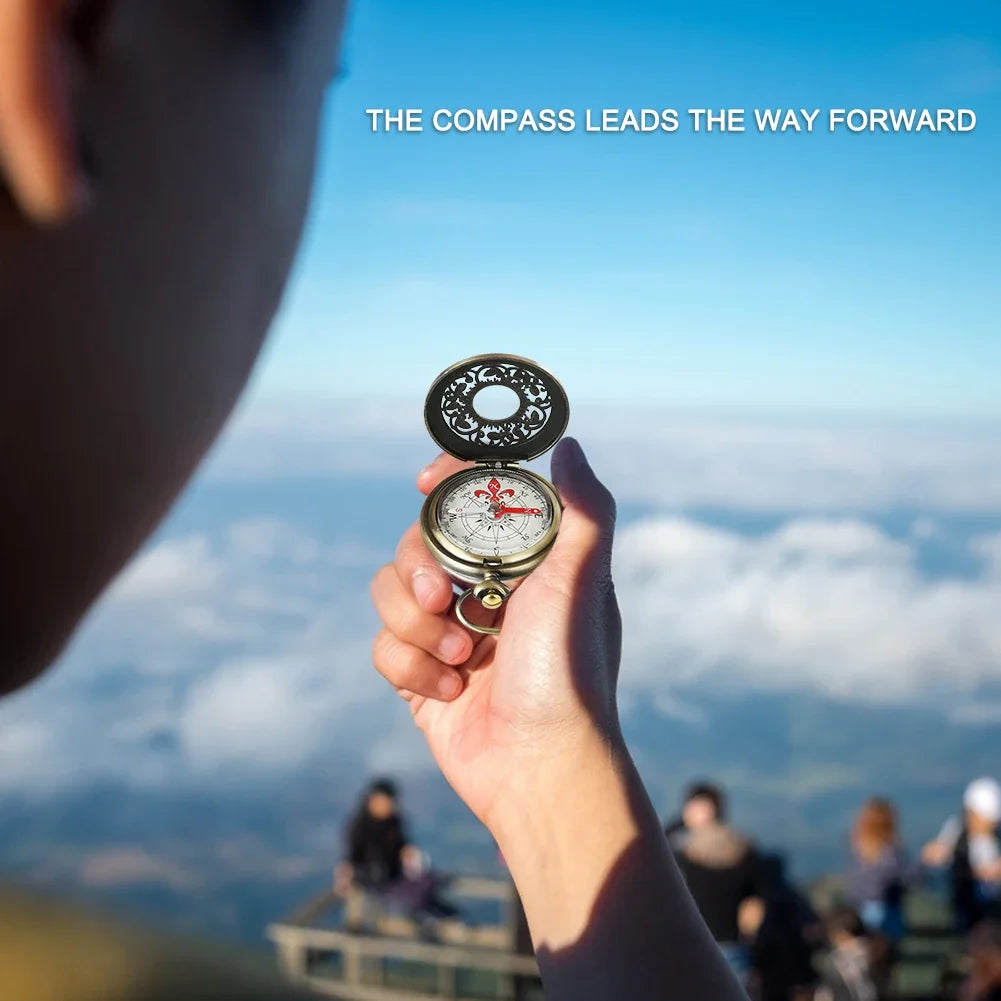 Vintage Bronze Pocket Compass – Retro Outdoor Hiking Navigation Tool & Kids Adventure Gift with Carabiner 🧭✨