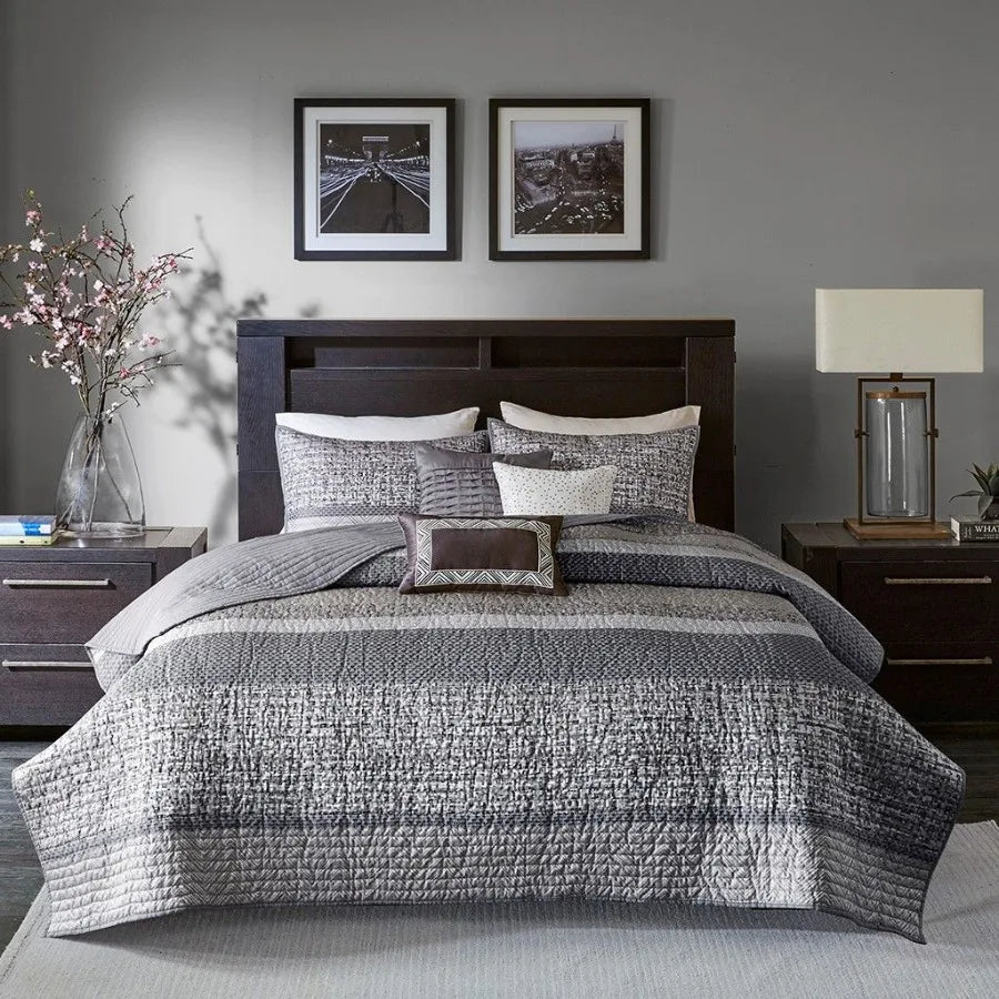 6-Piece Reversible Jacquard Quilt Set with Throw Pillows – Grey & Taupe King/Cal King | Elegant Reversible Bedding Set for Modern Bedrooms