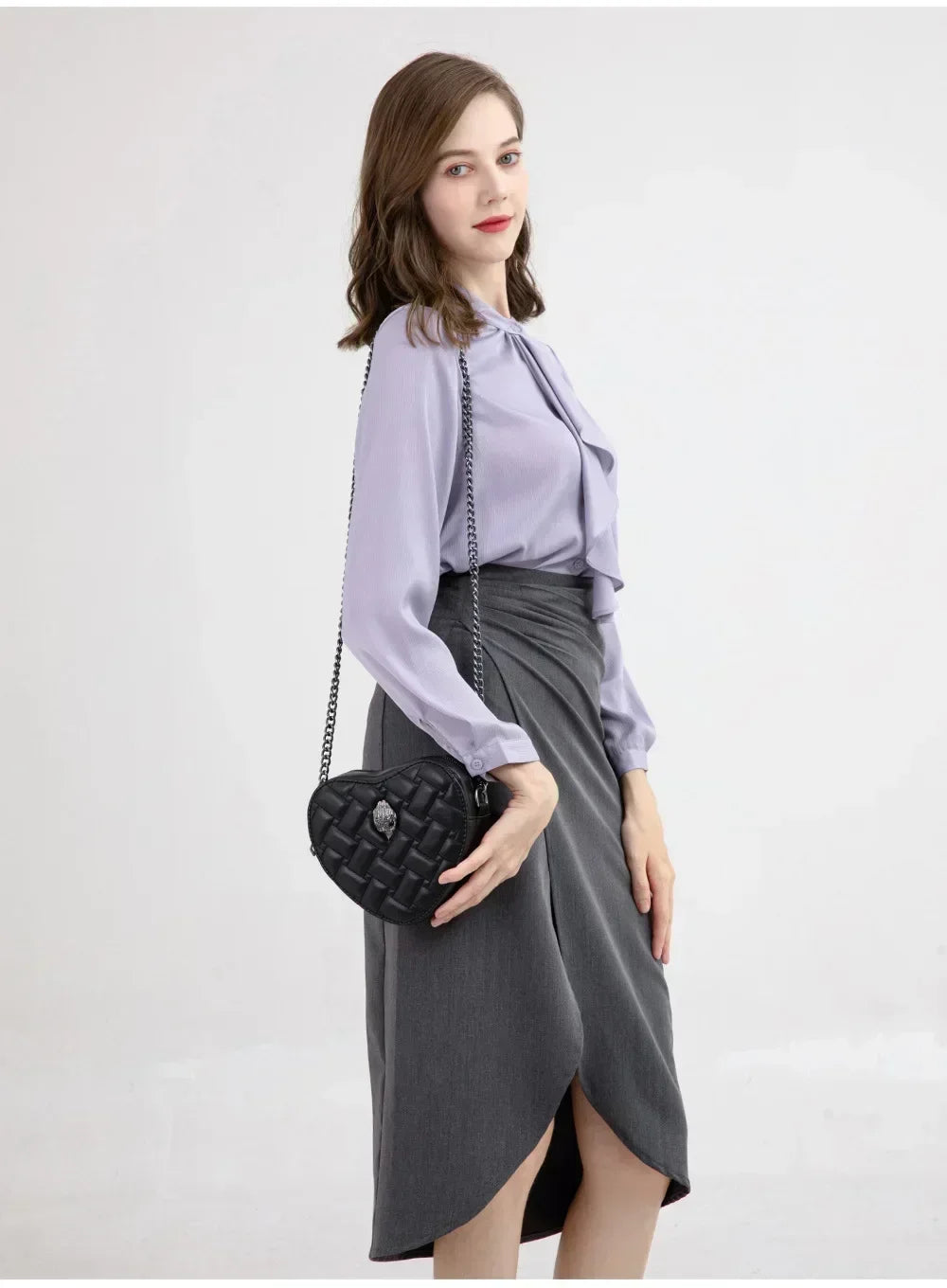 Women’s Heart-Shaped Herringbone Crossbody Bag – Eagle & Bird-Head Chain Detail Purse