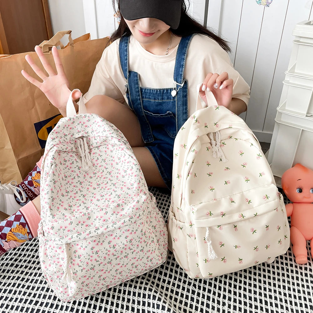 Women’s Large Capacity Floral College Backpack – Adjustable Straps Casual Daily Bag