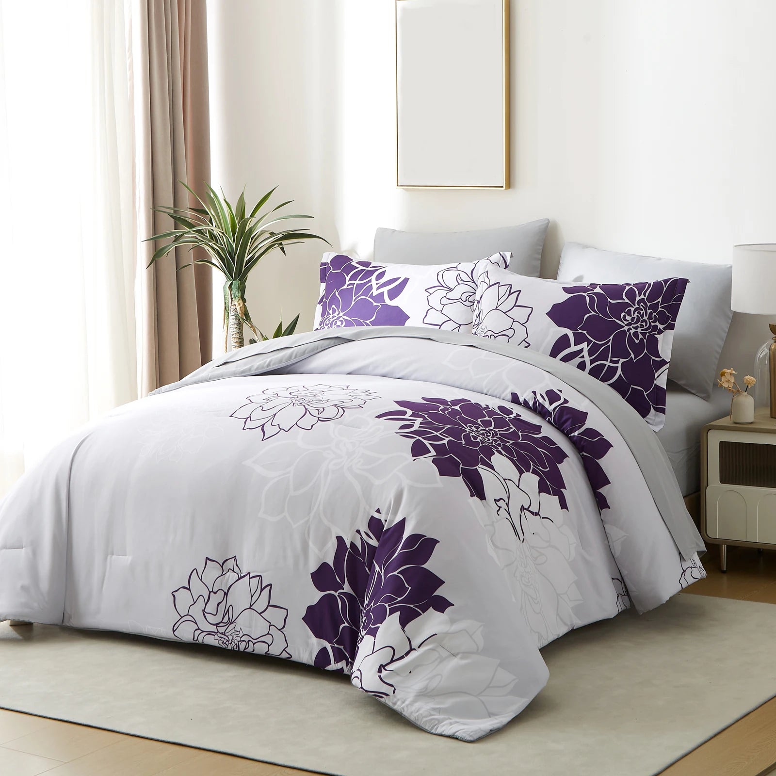 7-Piece Floral Comforter Set – Reversible Botanical Bedding for Queen & King Sizes