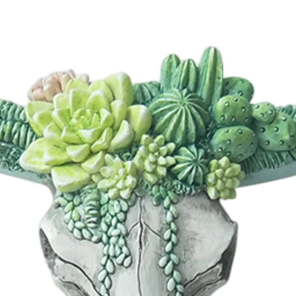 Cow Skull Wall Pendant with Succulent Flowers – Rustic Western Resin Sculpture for Home & Garden Décor