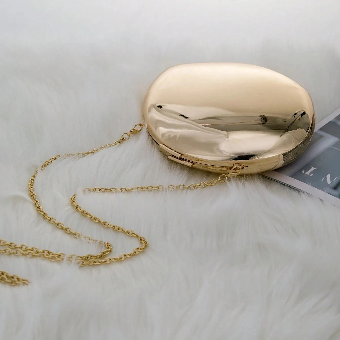 Shell-Shaped Mirrored Metallic Clutch Bag – Gold & Silver Evening Crossbody Purse for Women, Party & Formal Events