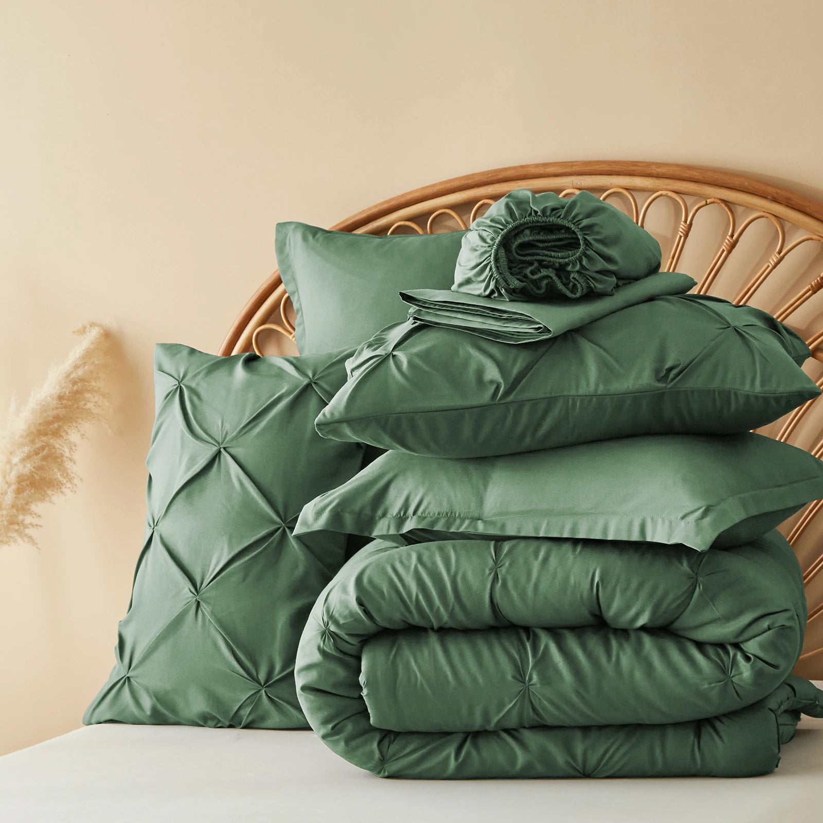 5-7 Piece Queen Bed-in-a-Bag Comforter Set – Includes Comforter, Sheets & Pillowcases for Full/King/Twin