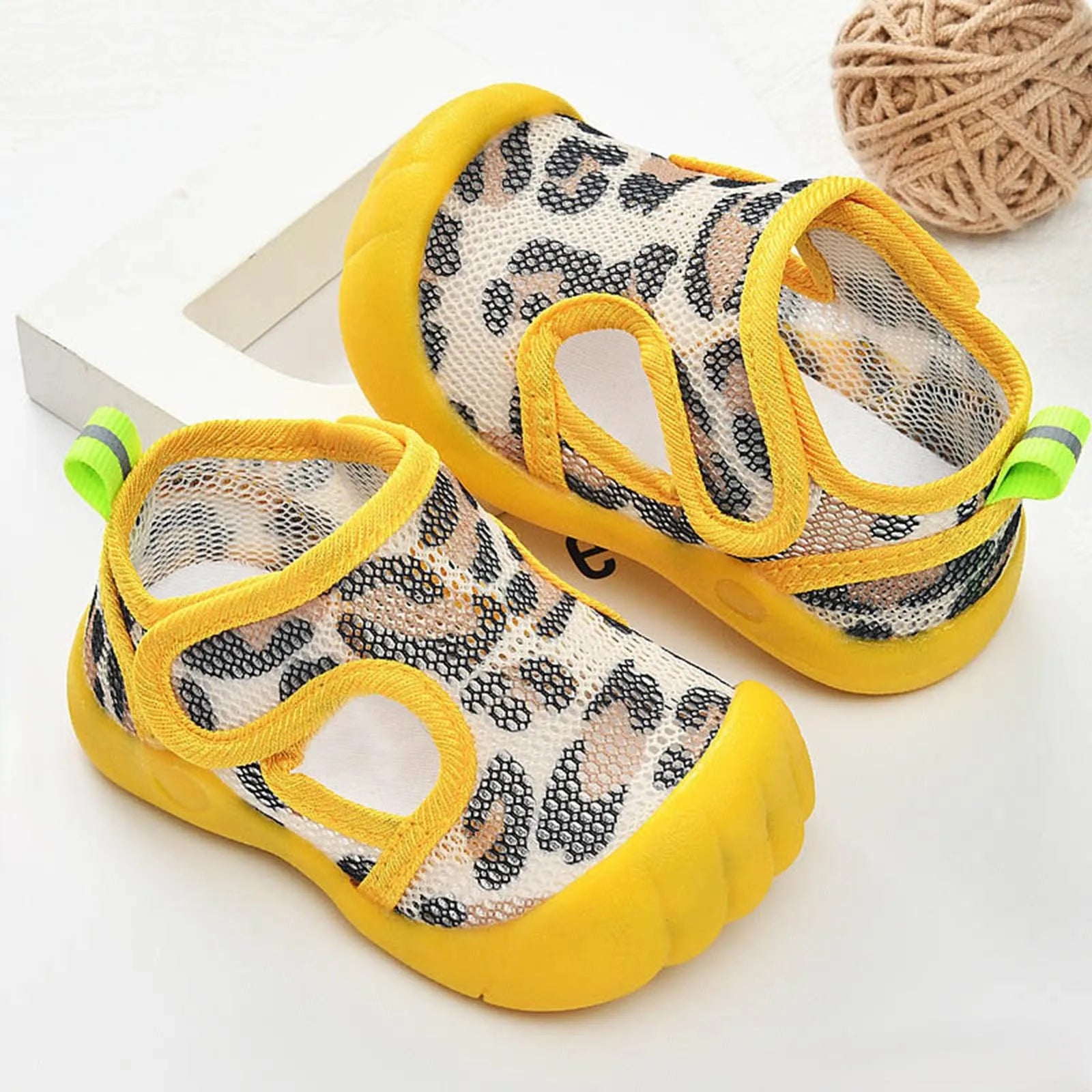 C1N Toddler Barefoot Water Shoes – Lightweight Non-Slip Aqua Shoes for Kids, Quick-Dry Swim & Beach Footwear