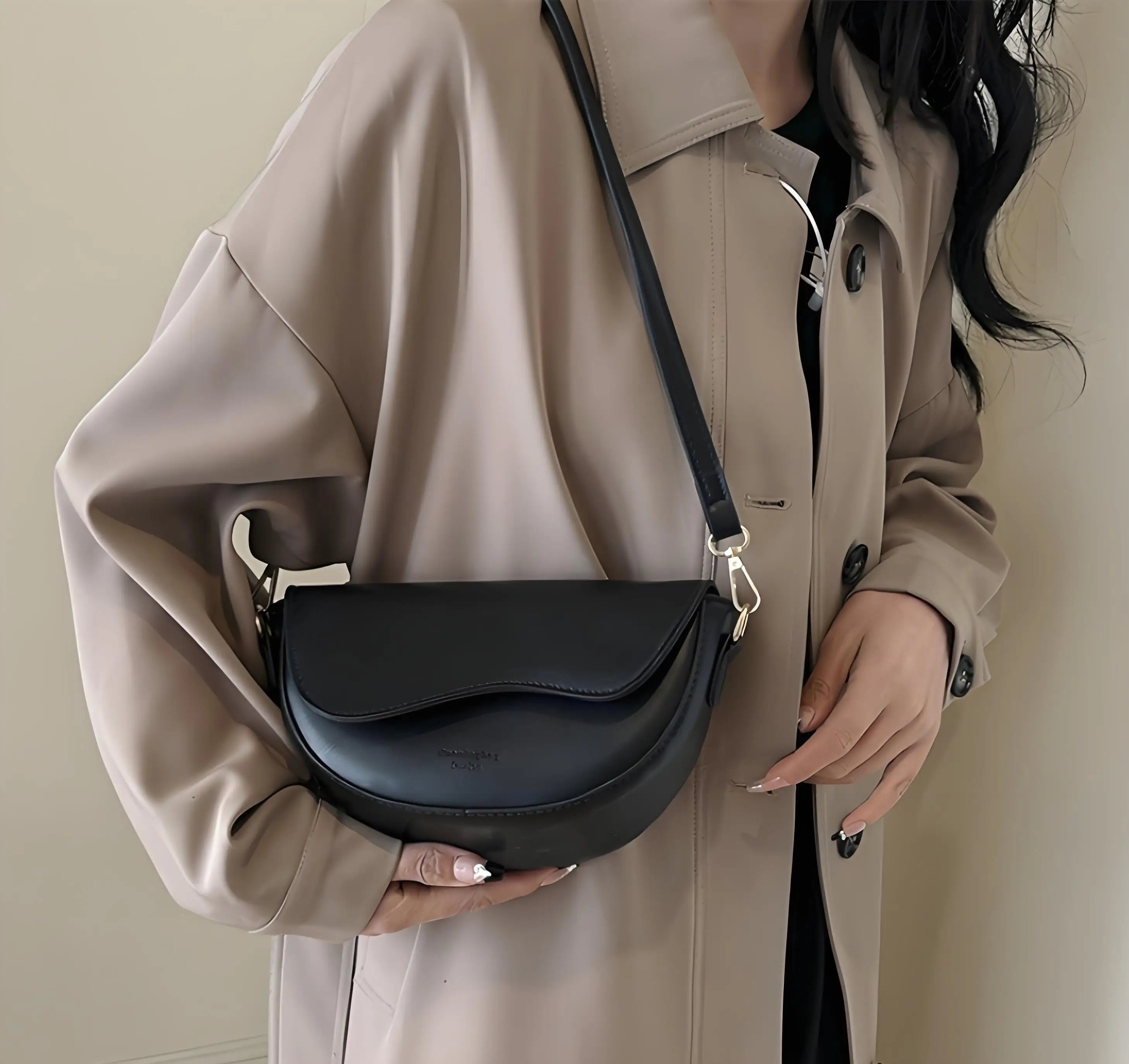 2025 Trend Women’s Minimalist Saddle Crossbody Bag – Niche Fashion Underarm Shoulder Purse for Daily Casual Wear
