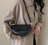 2025 Trend Women’s Minimalist Saddle Crossbody Bag – Niche Fashion Underarm Shoulder Purse for Daily Casual Wear