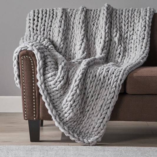 Plush Solid-Color Fleece Blanket – Ultra-Soft Throw for Sofa, Bed, or Travel